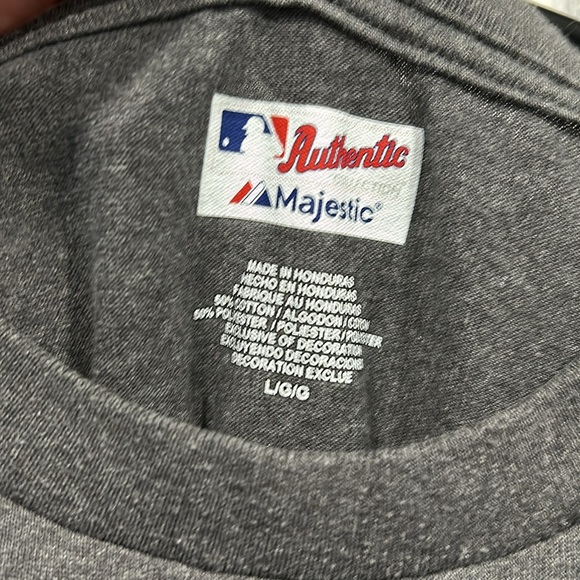 Majestic We Own The East 2013 NL East Division Champions A’s Size Large - Picture 3 of 5